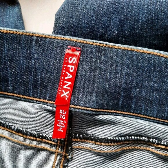 Spanx Pull On Skinny Jeans Womens XL Blue High Rise Ankle Distressed Raw Hem - Picture 8 of 14